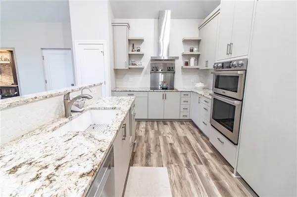 $549,000 | 18018 Ozark Lane, Higginsville, MO 64037