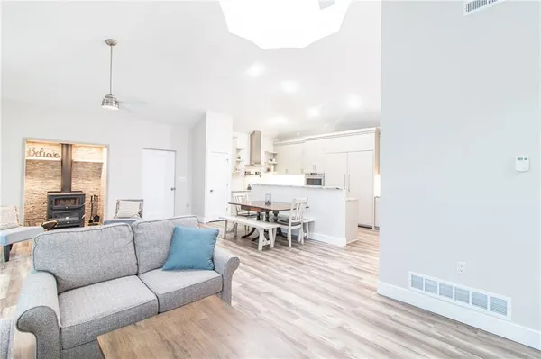 $549,000 | 18018 Ozark Lane, Higginsville, MO 64037