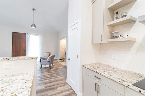 $549,000 | 18018 Ozark Lane, Higginsville, MO 64037