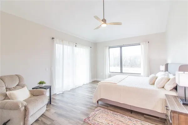 $549,000 | 18018 Ozark Lane, Higginsville, MO 64037