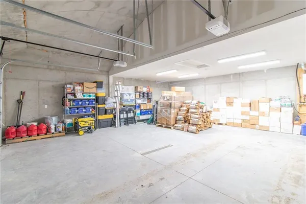 $549,000 | 18018 Ozark Lane, Higginsville, MO 64037