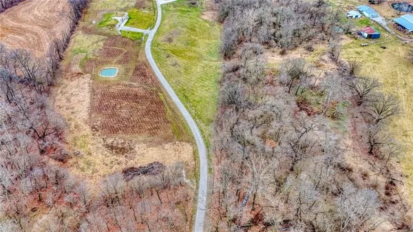 $549,000 | 18018 Ozark Lane, Higginsville, MO 64037