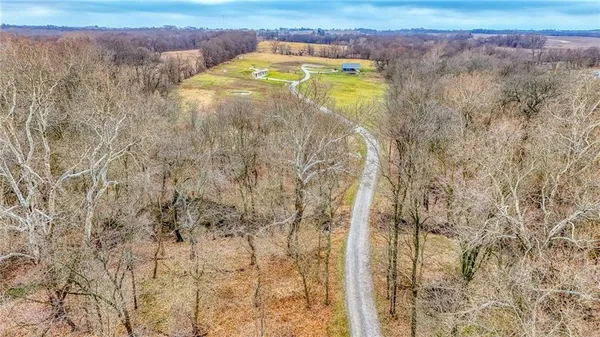 $549,000 | 18018 Ozark Lane, Higginsville, MO 64037