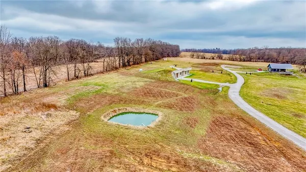 $549,000 | 18018 Ozark Lane, Higginsville, MO 64037