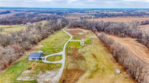 $549,000 | 18018 Ozark Lane, Higginsville, MO 64037