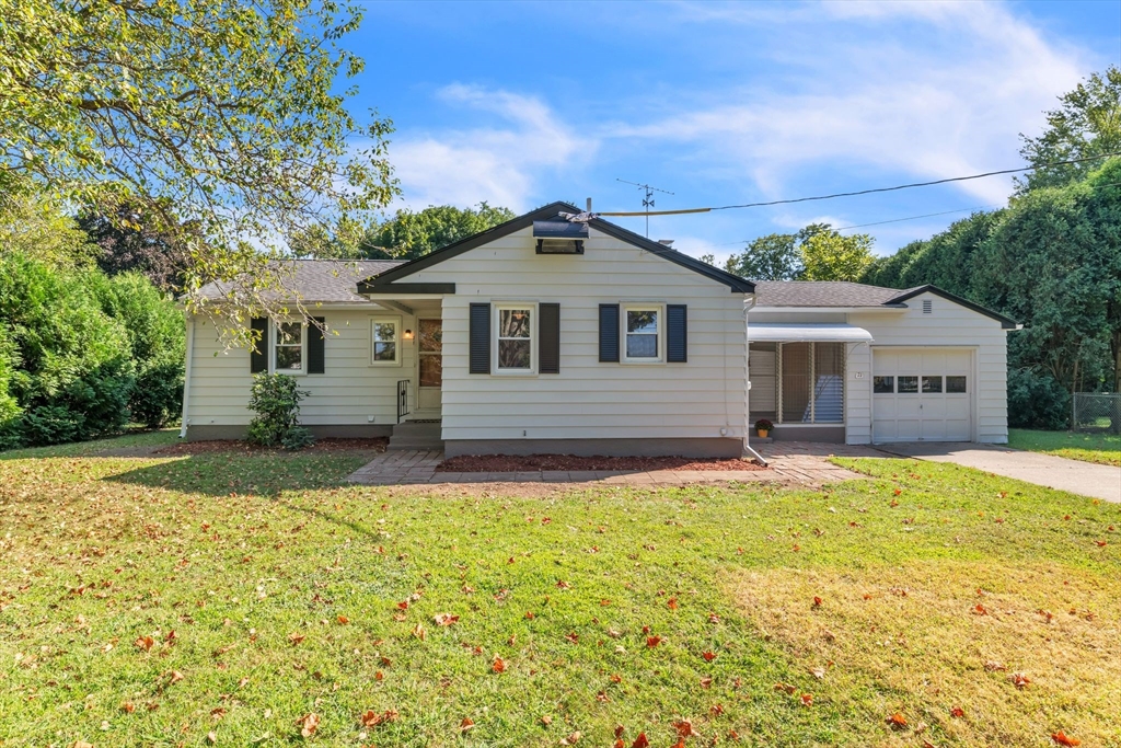 71 Stewart Lane Agawam, MA 01001 - Photo 1 of 39 Gallery Image 1
