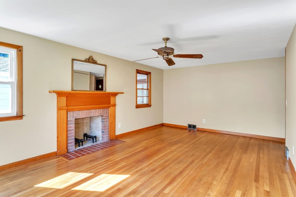 71 Stewart Lane Agawam, MA 01001 - Photo 15 of 39 Gallery Image 15