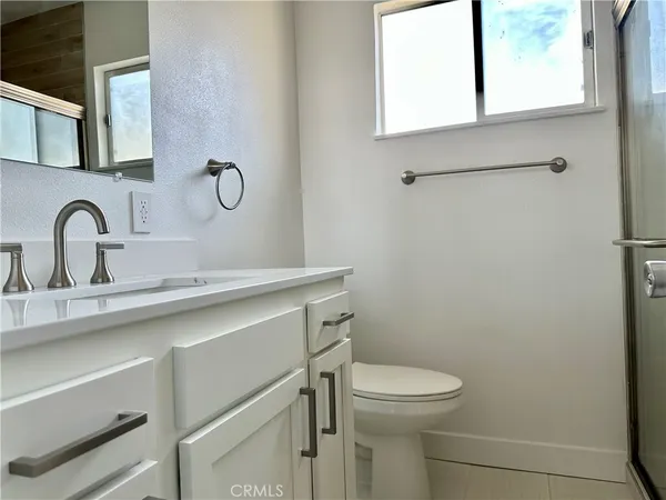 $1,795 | 2317 Cedar Avenue, Long Beach, CA 90806