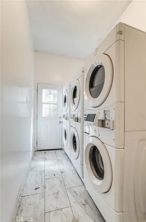 $1,795 | 2317 Cedar Avenue, Long Beach, CA 90806