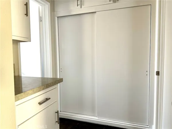 $1,795 | 2317 Cedar Avenue, Long Beach, CA 90806