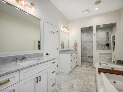 $995,000 | 3510 North Southport Avenue, Unit PH, Chicago, IL 60657