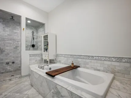 $995,000 | 3510 North Southport Avenue, Unit PH, Chicago, IL 60657