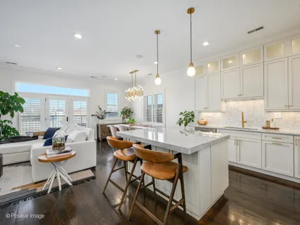 $995,000 | 3510 North Southport Avenue, Unit PH, Chicago, IL 60657