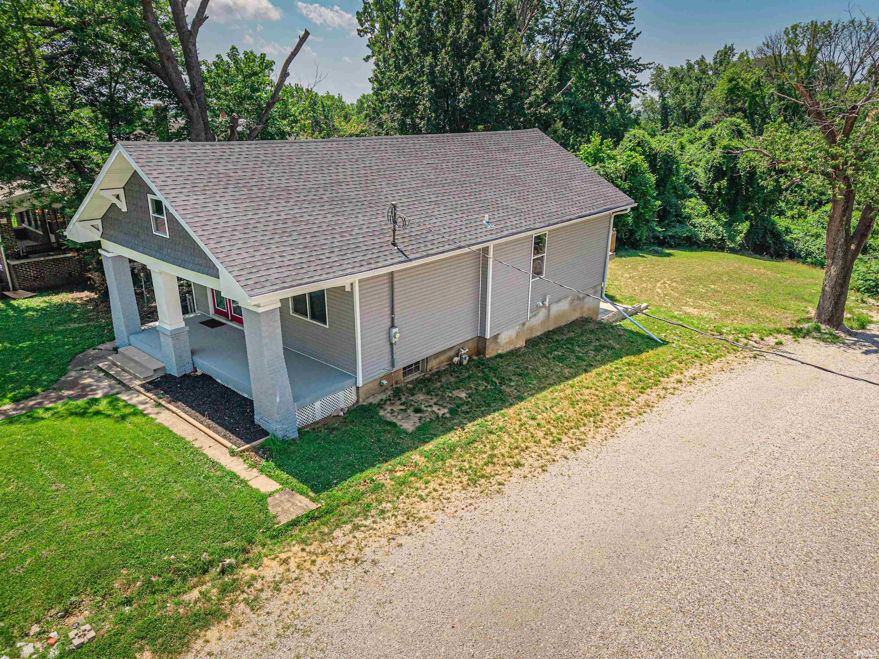 3704 Stringtown Road Evansville, IN 47711 - Photo 3 of 38