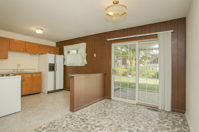 112 Thornhurst Road Bolingbrook, IL 60440 - Photo 3 of 12