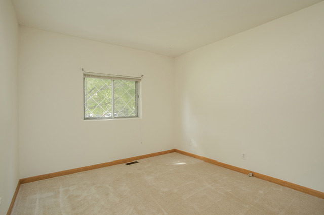 112 Thornhurst Road Bolingbrook, IL 60440 - Photo 7 of 12