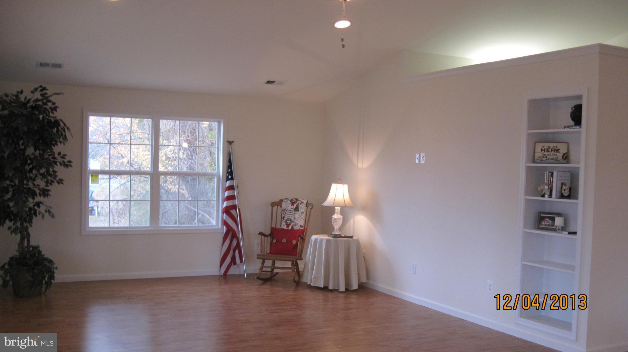20277 Gerard Lane Coltons Point, MD 20626 - Photo 3 of 5 Interior (General)