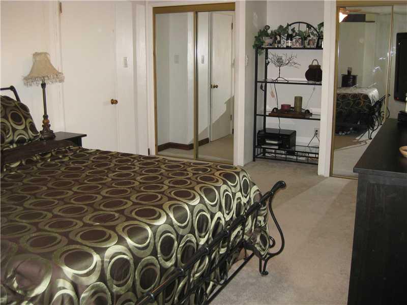 31 Robert Drive McKees Rocks, PA 15136 - Photo 13 of 25 Master Bedroom.