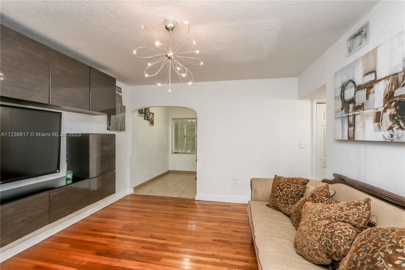 2810 Southwest 26th Street Miami, FL 33133 - Photo 26 of 33