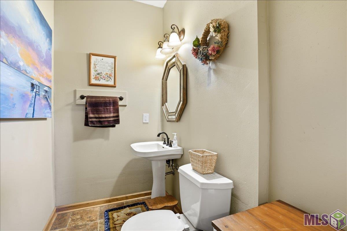 18911 Tall Oaks Court Baton Rouge, LA 70817 - Photo 14 of 29