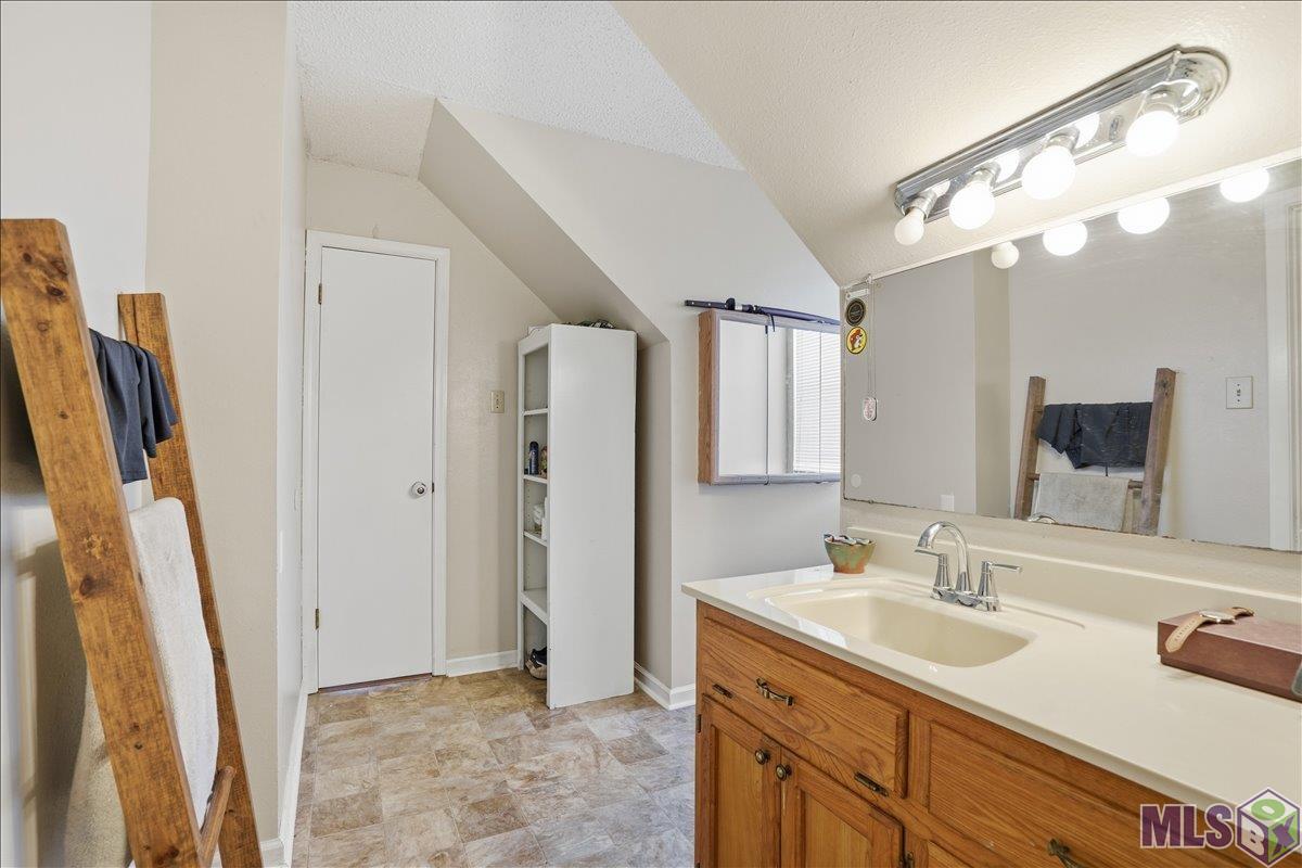 18911 Tall Oaks Court Baton Rouge, LA 70817 - Photo 18 of 29