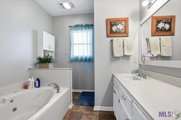 $595,000 | 18911 Tall Oaks Court, Baton Rouge, LA 70817