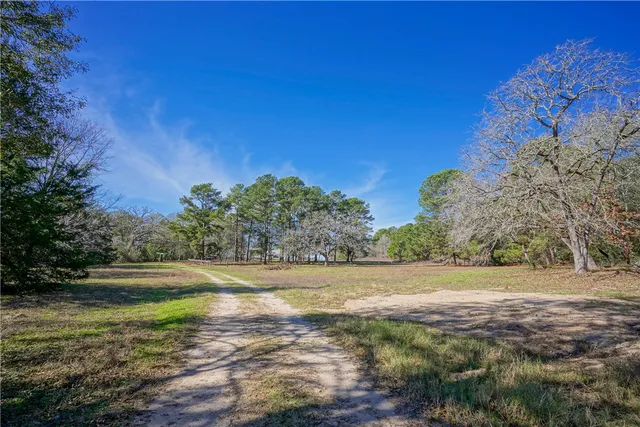 $475,000 | 10713 County Road 446, Navasota, TX 77868