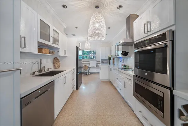 $3,250,000 | 124 Northeast 96th Street, Miami Shores, FL 33138