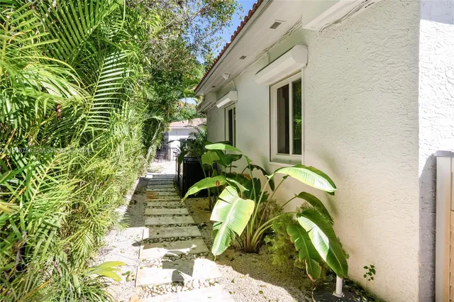 $3,250,000 | 124 Northeast 96th Street, Miami Shores, FL 33138