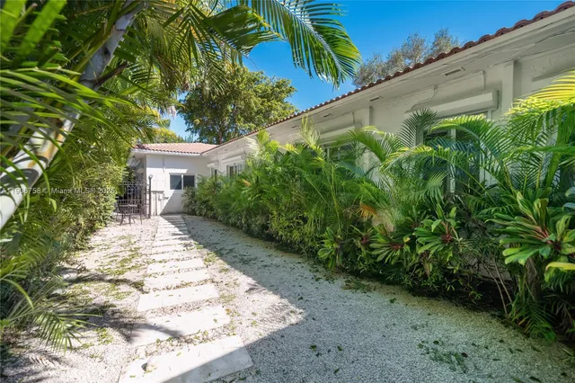 $3,250,000 | 124 Northeast 96th Street, Miami Shores, FL 33138