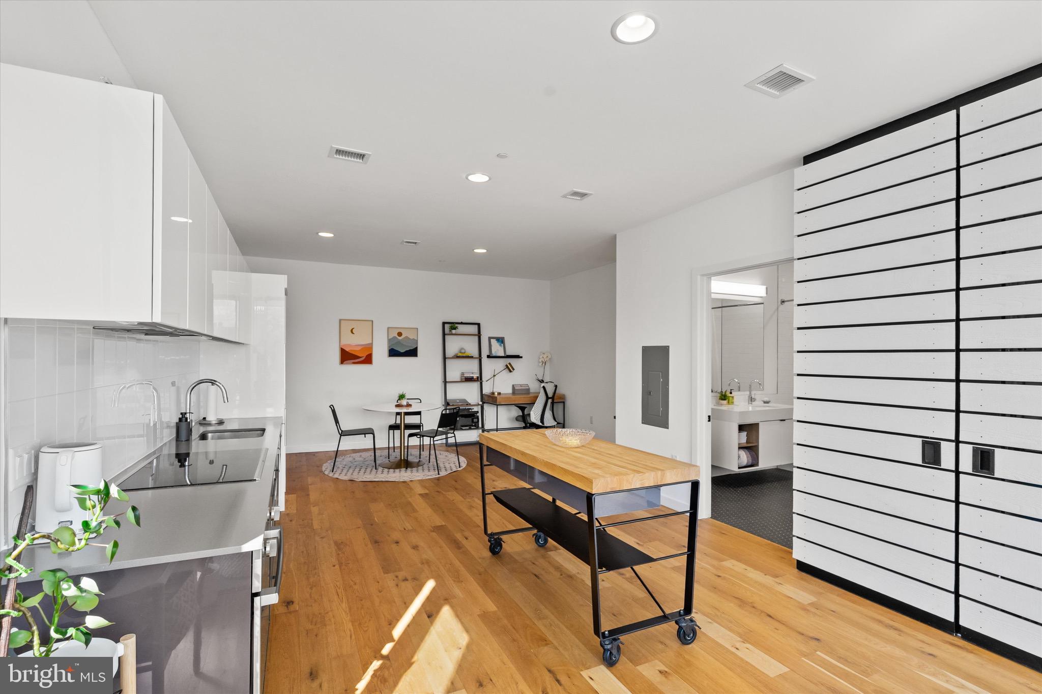 57 N Street Northwest, Unit 521 Washington, DC 20001 - Photo 16 of 27