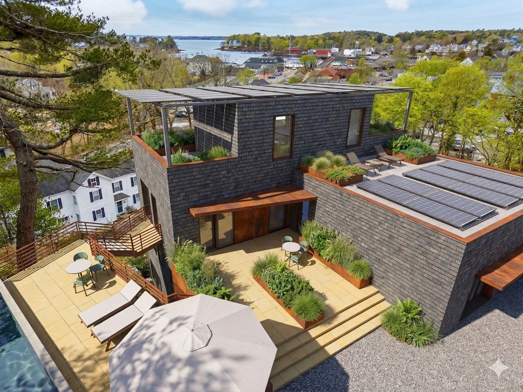 1 Sea Street Manchester, MA 01944 - Photo 3 of 9