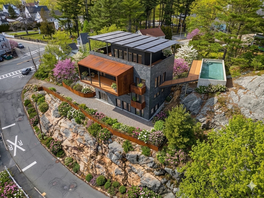 1 Sea Street Manchester, MA 01944 - Photo 4 of 9