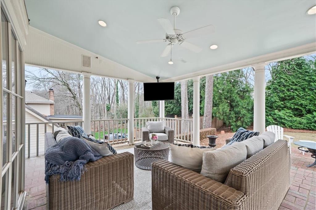 1148 Redfield Ridge Dunwoody, GA 30338 - Photo 12 of 70