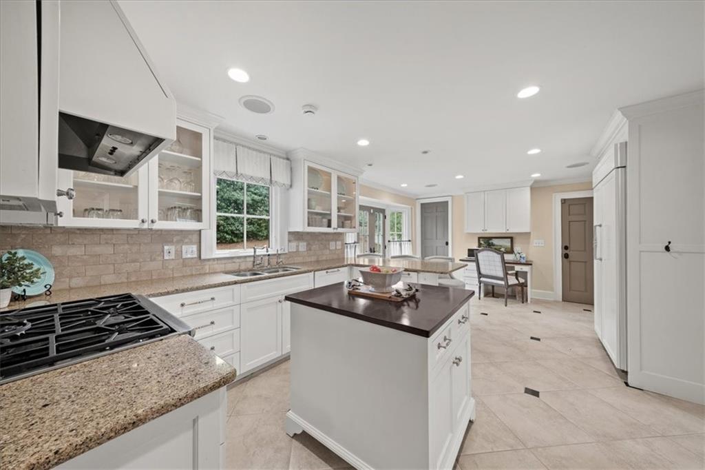 1148 Redfield Ridge Dunwoody, GA 30338 - Photo 17 of 70