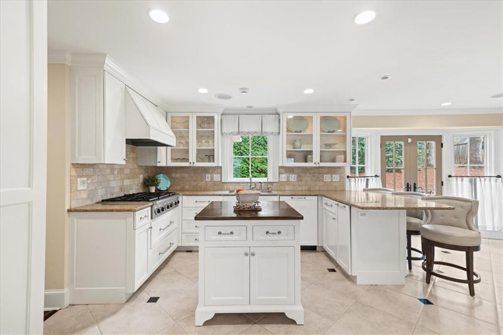 1148 Redfield Ridge Dunwoody, GA 30338 - Photo 18 of 70