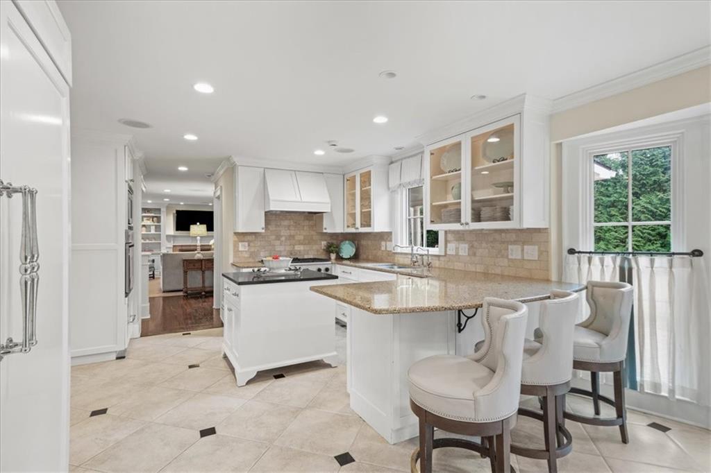 1148 Redfield Ridge Dunwoody, GA 30338 - Photo 22 of 70