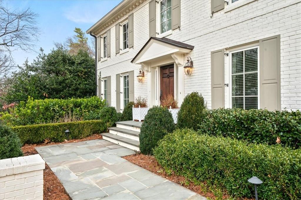 1148 Redfield Ridge Dunwoody, GA 30338 - Photo 3 of 70