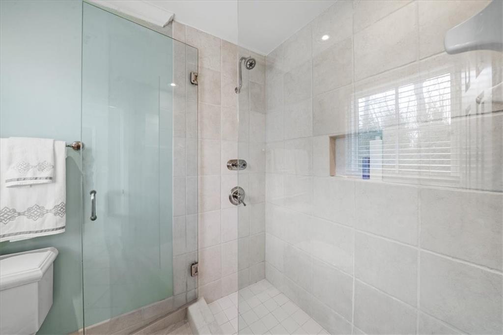 1148 Redfield Ridge Dunwoody, GA 30338 - Photo 33 of 70