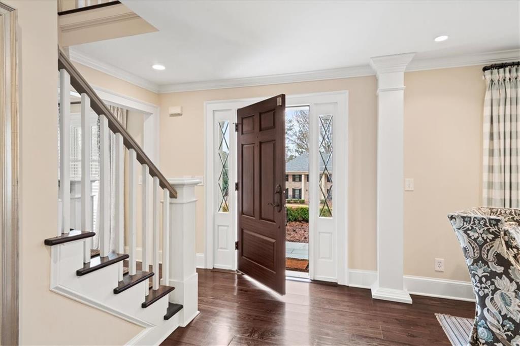 1148 Redfield Ridge Dunwoody, GA 30338 - Photo 4 of 70