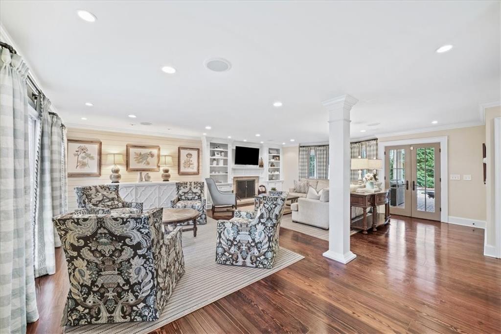 1148 Redfield Ridge Dunwoody, GA 30338 - Photo 7 of 70