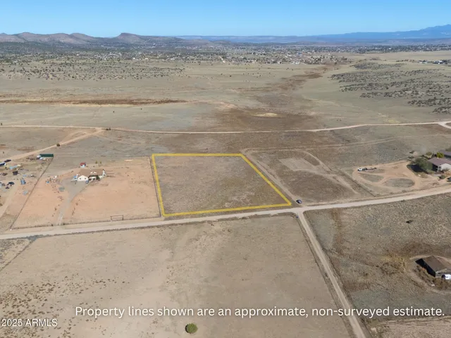 a view of a outdoor space with mountain view