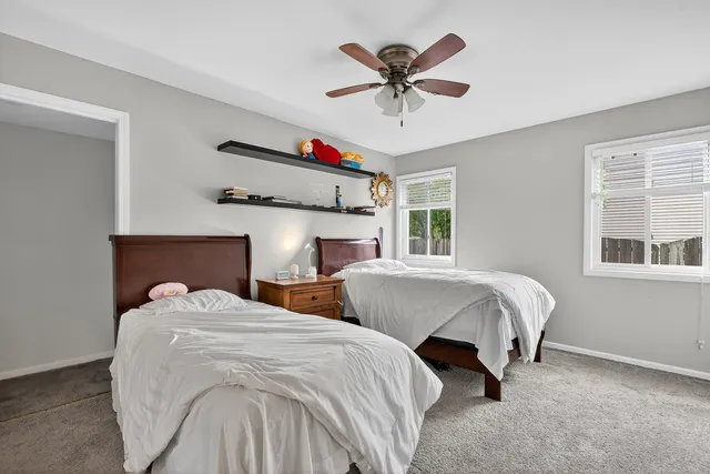 $440,000 | 854 Plains Court, Carol Stream, IL 60188