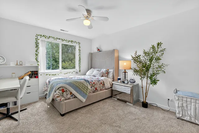 $440,000 | 854 Plains Court, Carol Stream, IL 60188