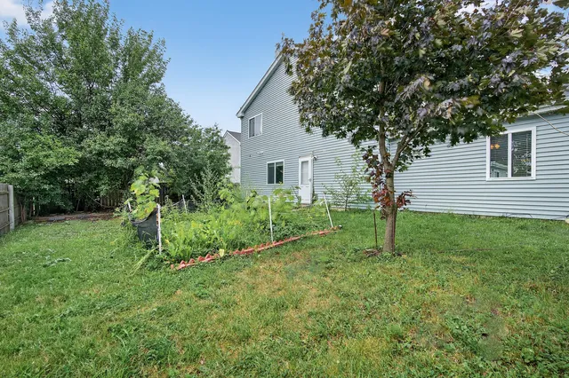 $440,000 | 854 Plains Court, Carol Stream, IL 60188