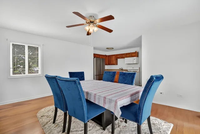 $440,000 | 854 Plains Court, Carol Stream, IL 60188