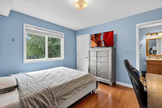 $440,000 | 854 Plains Court, Carol Stream, IL 60188