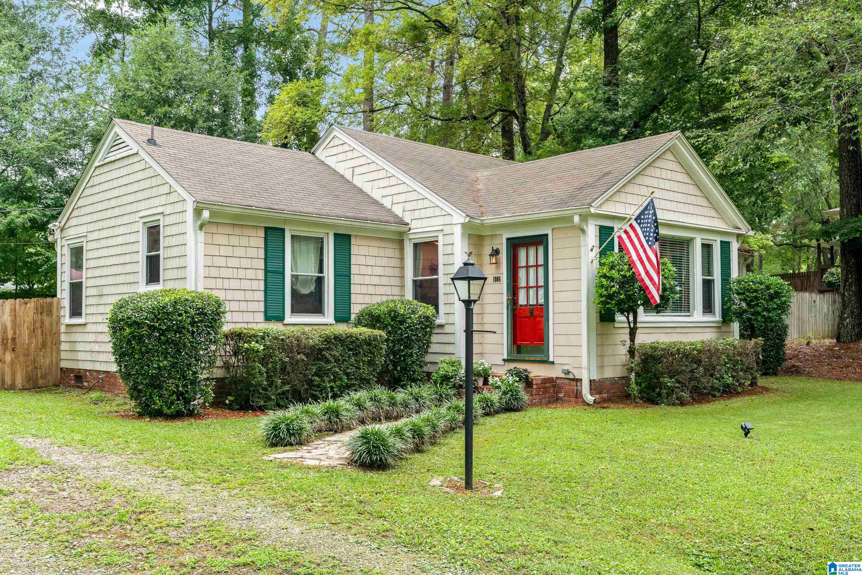 1006 Pineview Road Jasper, AL 35504 - Photo 1 of 32