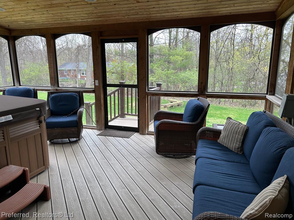 24584 Ridgeview Drive Farmington Hills, MI 48336 - Photo 35 of 50