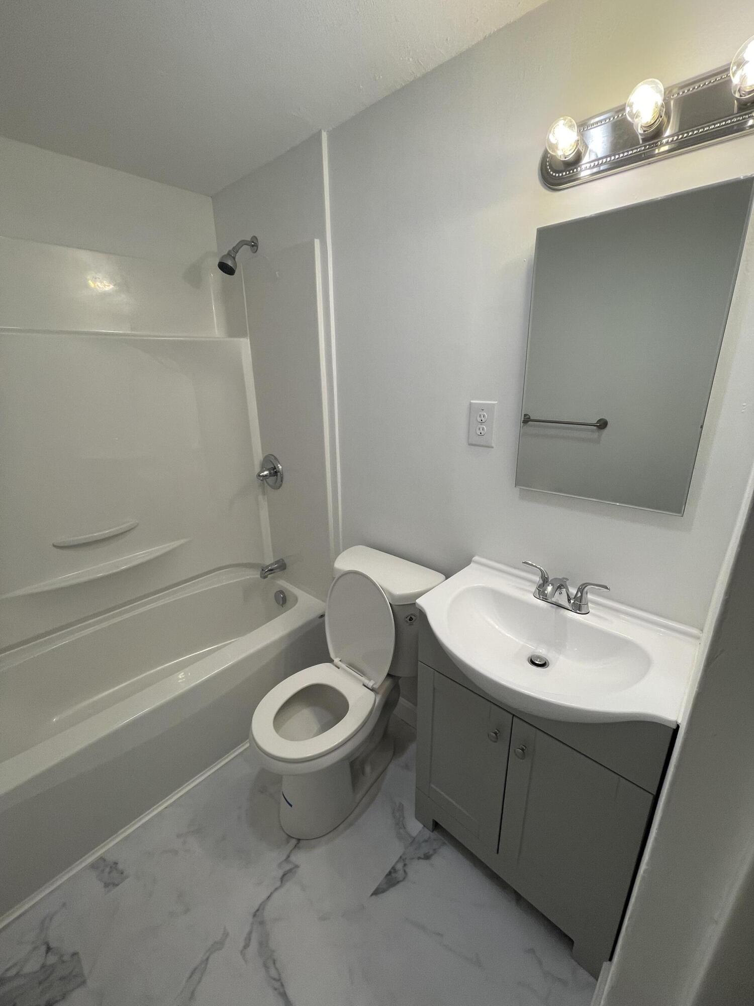 Undisclosed Address Bangor, ME 04401 - Photo 15 of 16 IMG_6896